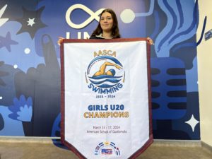 Oro en natación y tenis: Ticas triunfan en torneos colegiales de Centroamérica