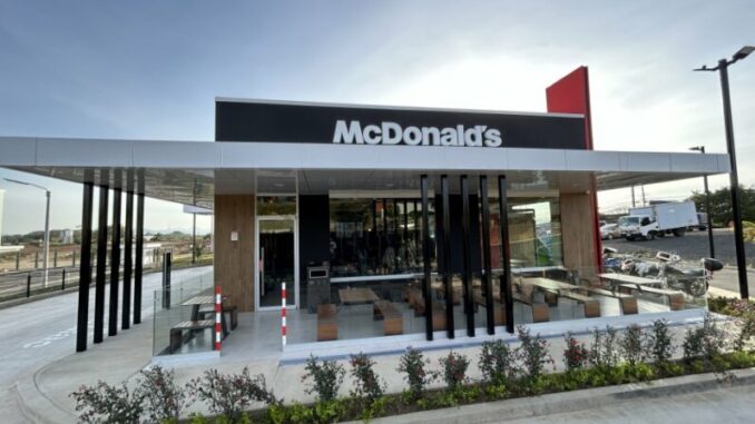 Arcos Dorados, la compañía que opera la marca McDonald’s en 20 países de América Latina y el Caribe, abrió su nuevo local ubicado en El Coyol