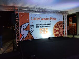 Little Caesars Pizza en Costa Rica, celebra
su quinto aniversario en el país con la inauguración de su décimo restaurante en
Plaza Remo Ayarco, en Villas de Ayarco. 