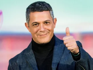 Alejandro Sanz a sus fans para anunciar uno de los mayores proyectos en los que se ha embarcado hasta la fecha y que, esta vez, no es musical sino audiovisual. Se trata de la serie documental de Netflix que, en colaboración con Sony Music Vision