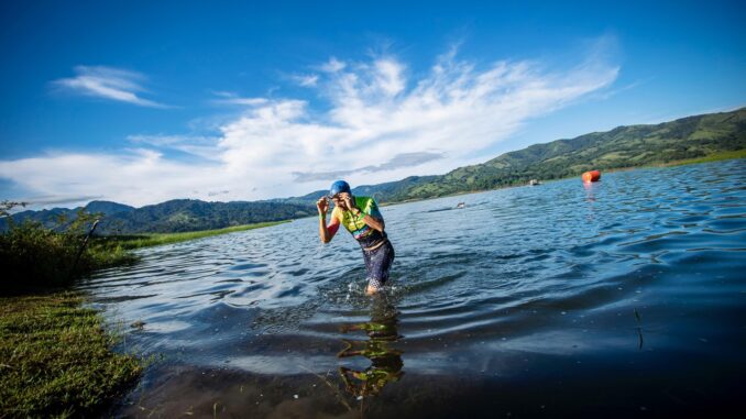 El Ticoman, es el único triatlón de larga distancia que se realiza en Costa Rica y en su edición número 14 volvió a la zona donde se originó, el Lago Arenal.